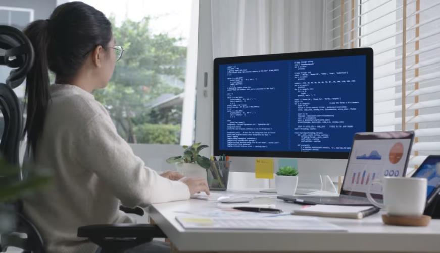 日喀则市企业数字化解决方案:机器学习赋能商业模式升级的核心路径
